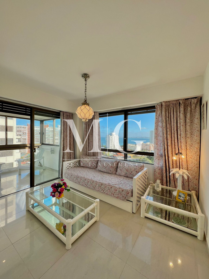 Apartamento ID.331 - Venta Apartamento 3 dormitorios + dep.servicio con vista al mar