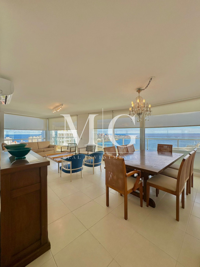 Apartamento ID.971 - EXCELENTE VISTA AL PUERTO, 3 DORMITORIOS + DEPENDENCIA 