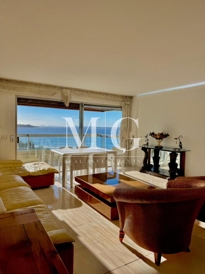 Apartamento ID.1483 - Alquiler Anual Edificio Torreon 3 dormitorios + dependencia con parrillero propio