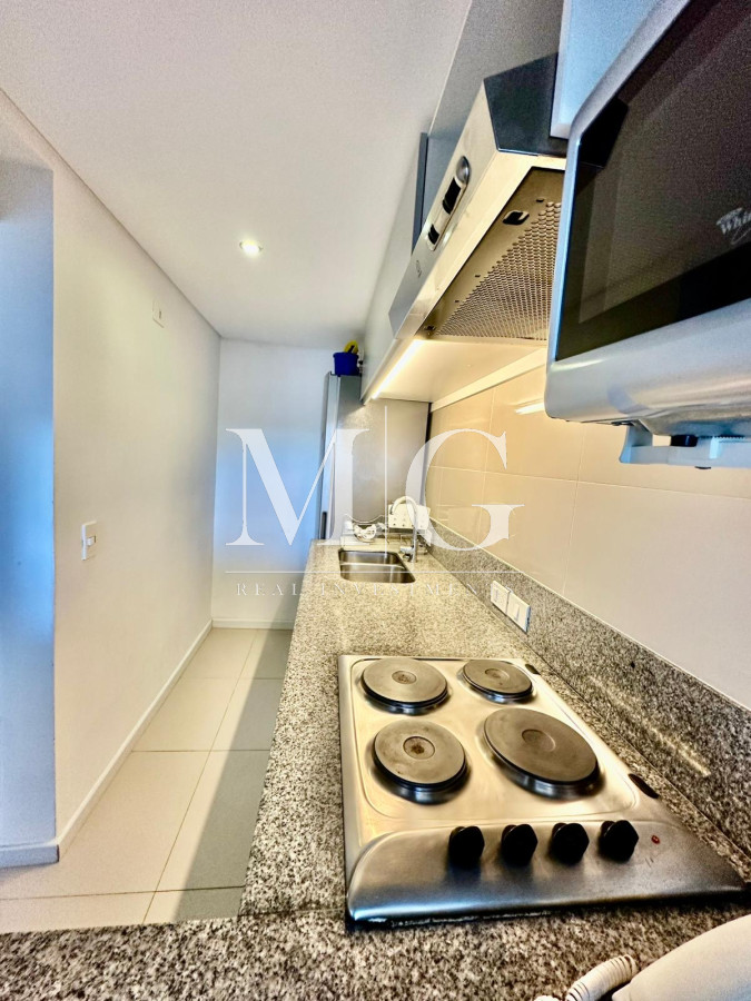 Apartamento ID.1287 - Aidy Grill a 500mt de Playa Brava, piso alto con cochera sub-suelo 