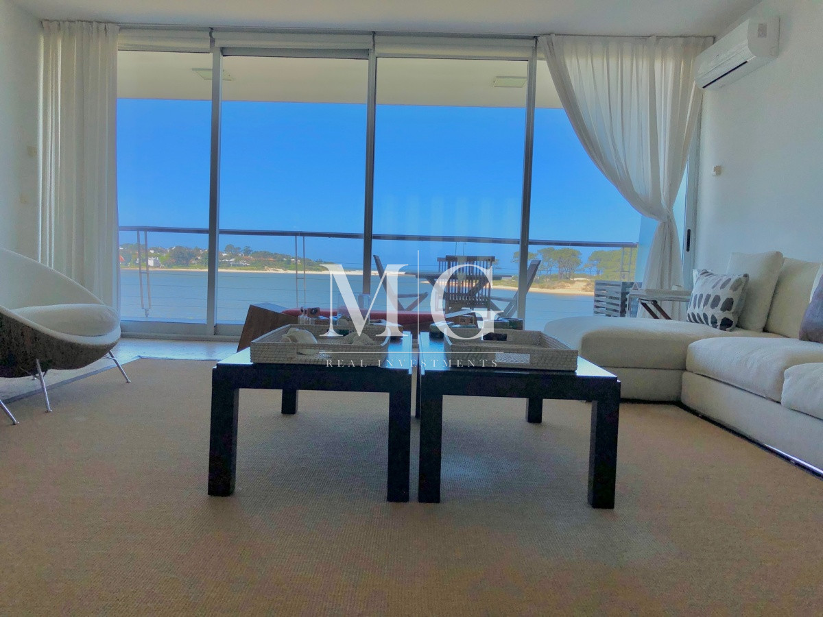 Apartamento ID.114 - Edificio Delamar Excelente unidad de 4 dormitorios + dep.servicio 