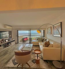 PISO ALTO CON VISTA A PLAYA BRAVA 3 DORMITORIOS + DEP.SERVICIO