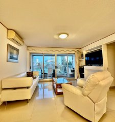 Venta Apartamento 3 dormitorios + dep.servicio en Mansa