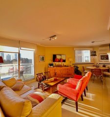 Venta Apartamento 2 dormitorios zona Brava, edificio con todos los servicios!