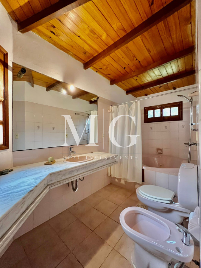 Casa ID.528 - Venta Casa 3 dormitorios zona Pinares