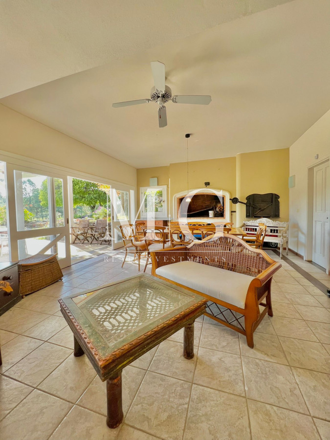 Casa ID.319 - Venta Casa zona Golf, 5 dorm.+ dep.servicio, barbacoa y piscina 