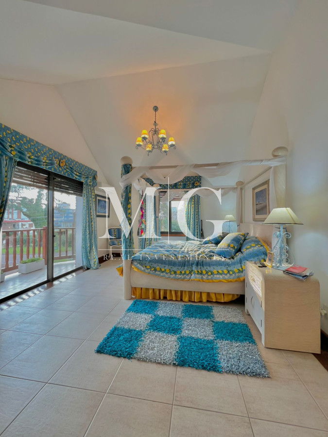 Casa ID.116 - Mansa, paradas, 7 dormitorios, piscina, barbacoa