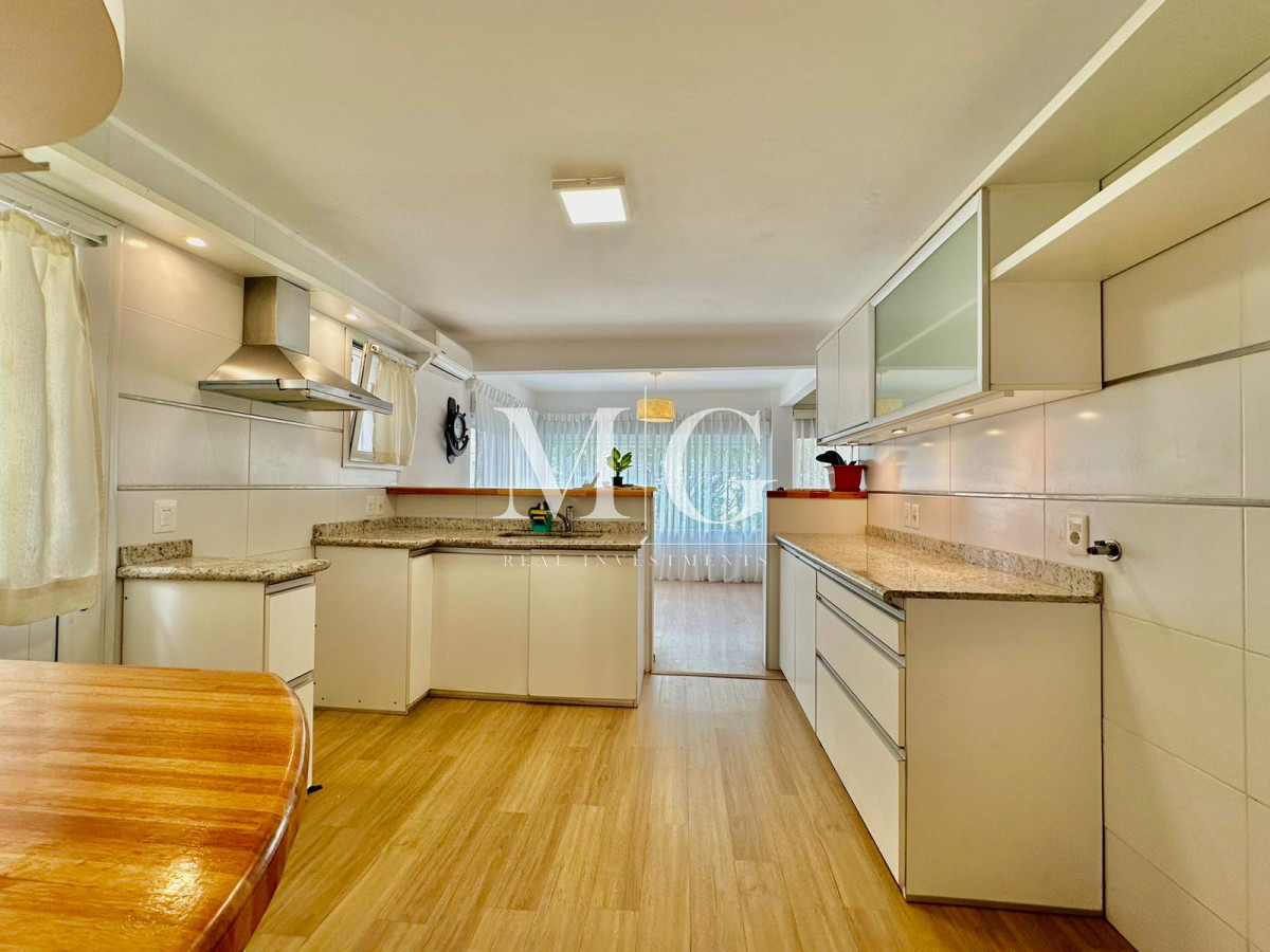 Casa ID.1030 - ALQUILER ANUAL VIVIENDA O COMERCIO, CASA 4 DORMITORIOS LA PASTORA PUNTA DEL ESTE 
