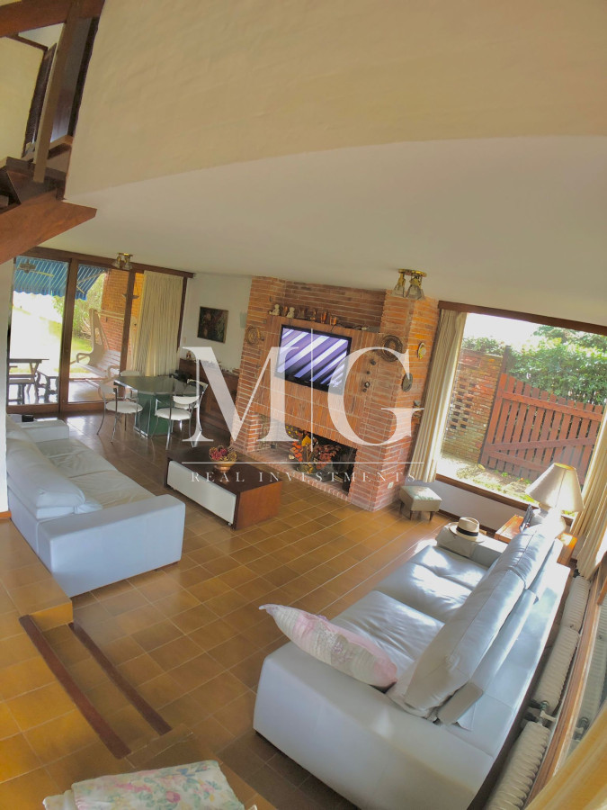 Casa ID.7 - Venta Casa 3 dormitorios en paradas 