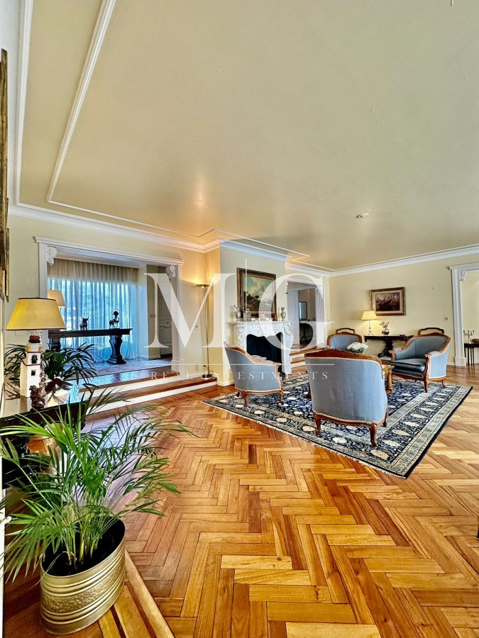 Casa ID.766 - Espectacular Casa esquinera en Venta zona Carrasco, 7 dormitorios