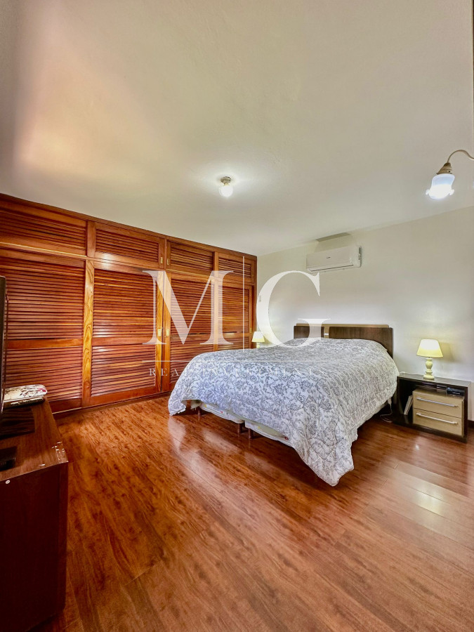 Casa ID.830 - Casa en Venta Barrio Residencial Monaco, 4 dormitorios
