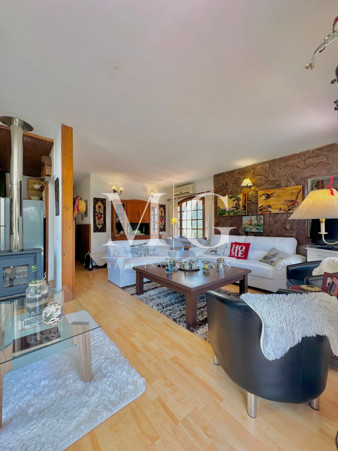 Casa ID.851 - Muy linda Casa Barrio Jaurena, 3 dormitorios, piscina y parrillero
