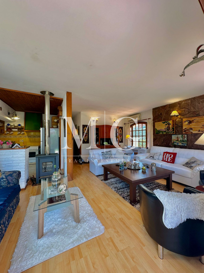 Casa ID.851 - Muy linda Casa Barrio Jaurena, 3 dormitorios, piscina y parrillero