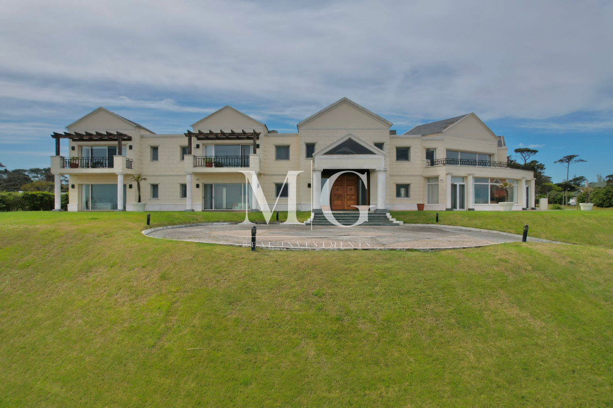 Casa ID.451 - Venta Casa Mansion primera linea frente al mar
