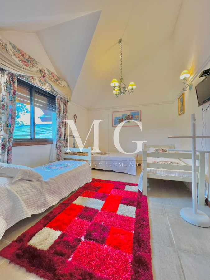 Casa ID.116 - Mansa, paradas, 7 dormitorios, piscina, barbacoa