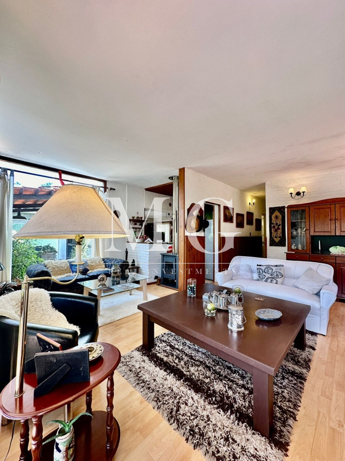 Casa ID.851 - Muy linda Casa Barrio Jaurena, 3 dormitorios, piscina y parrillero