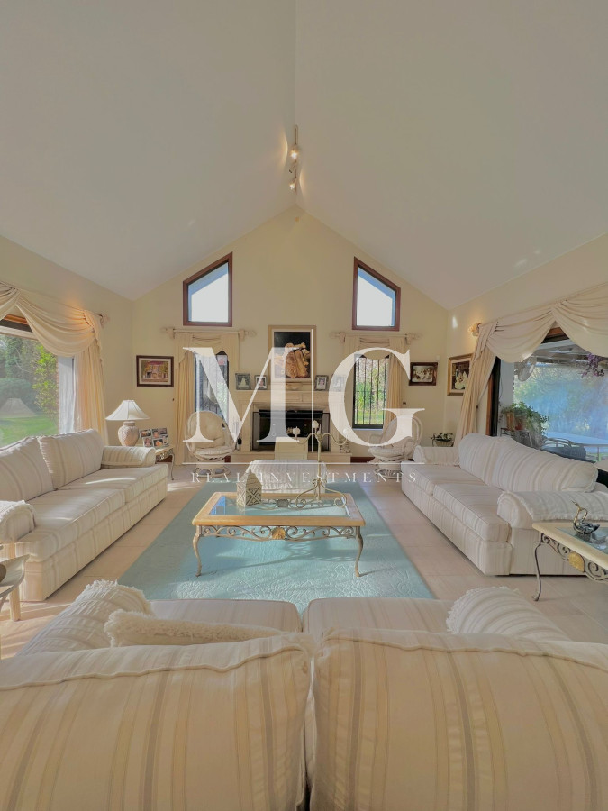 Casa ID.116 - Mansa, paradas, 7 dormitorios, piscina, barbacoa