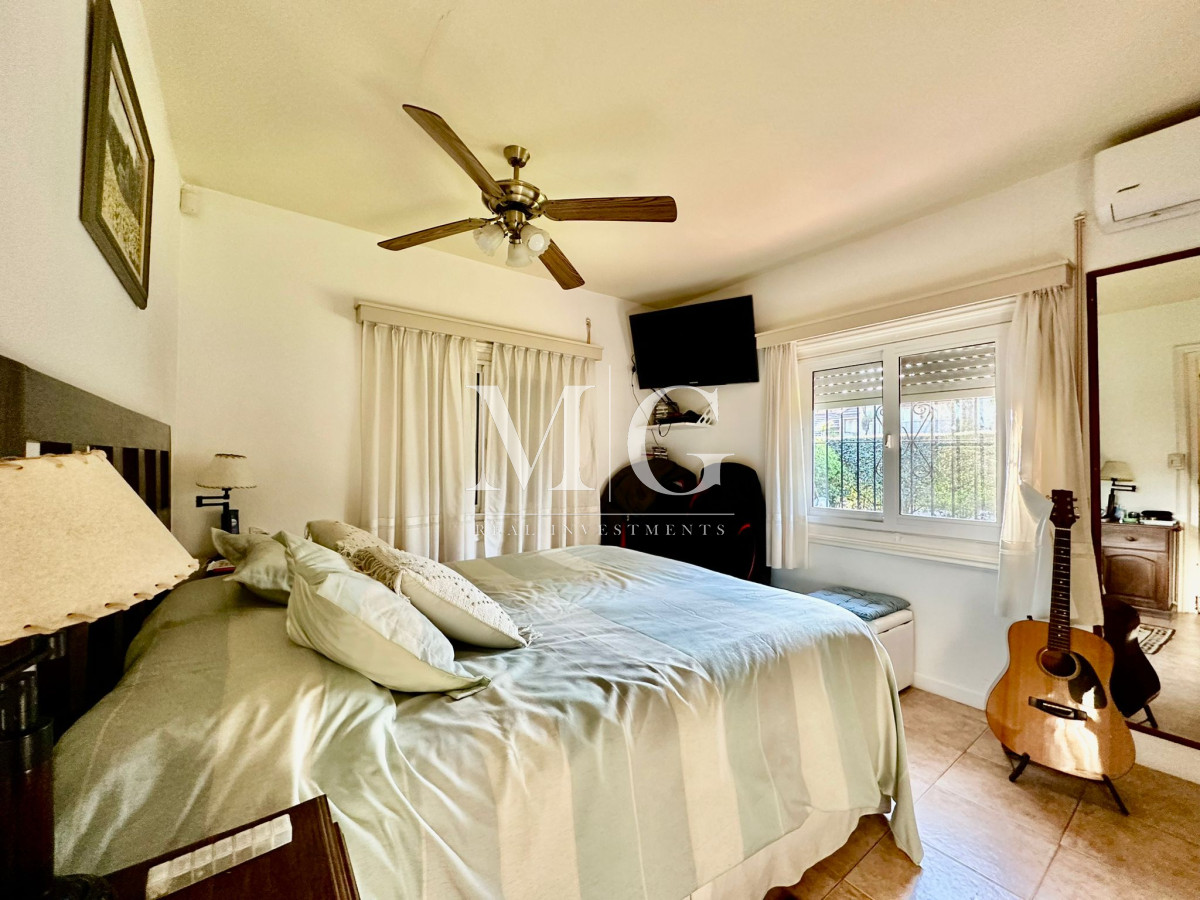 Casa ID.1049 - CASA EN PARADAS A 5 CUADRAS DE PLAYA MANSA 