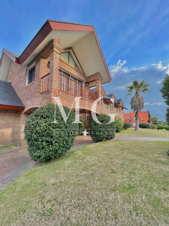 Casa ID.116 - Mansa, paradas, 7 dormitorios, piscina, barbacoa