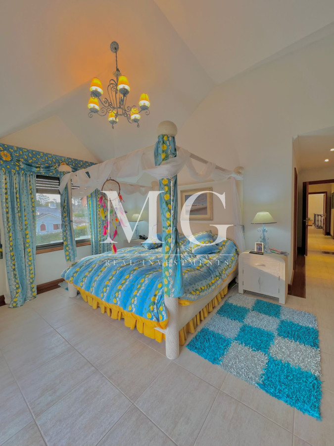 Casa ID.116 - Mansa, paradas, 7 dormitorios, piscina, barbacoa