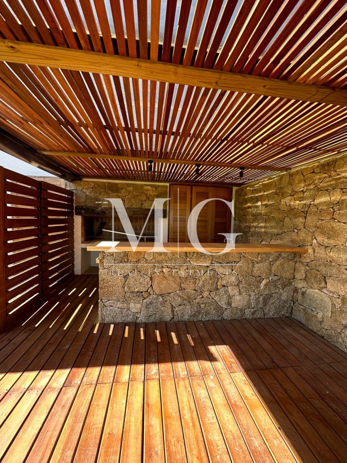 Casa ID.663 - Venta Casa a Estrenar 4 dormitorios + dep.servicio, Barrio Privado Pueblomio Manantiales
