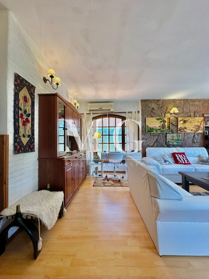 Casa ID.851 - Muy linda Casa Barrio Jaurena, 3 dormitorios, piscina y parrillero