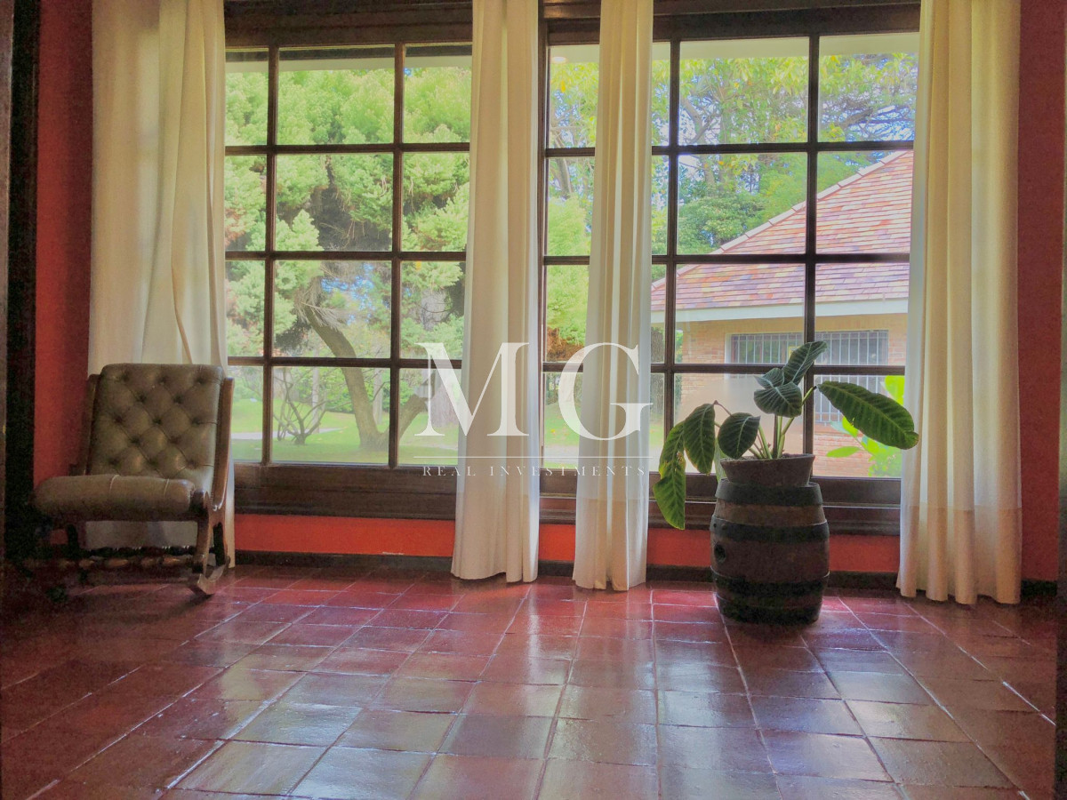 Casa ID.142 - San Rafael 4 dormitorios, terreno 3050mt