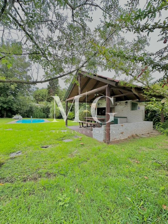 Casa ID.622 - Venta Casa 2 dormitorios + dep.servicio zona Colegios