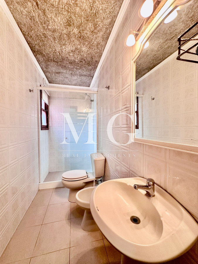 Casa ID.862 - Barrio Privado La Residence Alquiler Anual 4 dormitorios + dependencia, parrillero, piscina