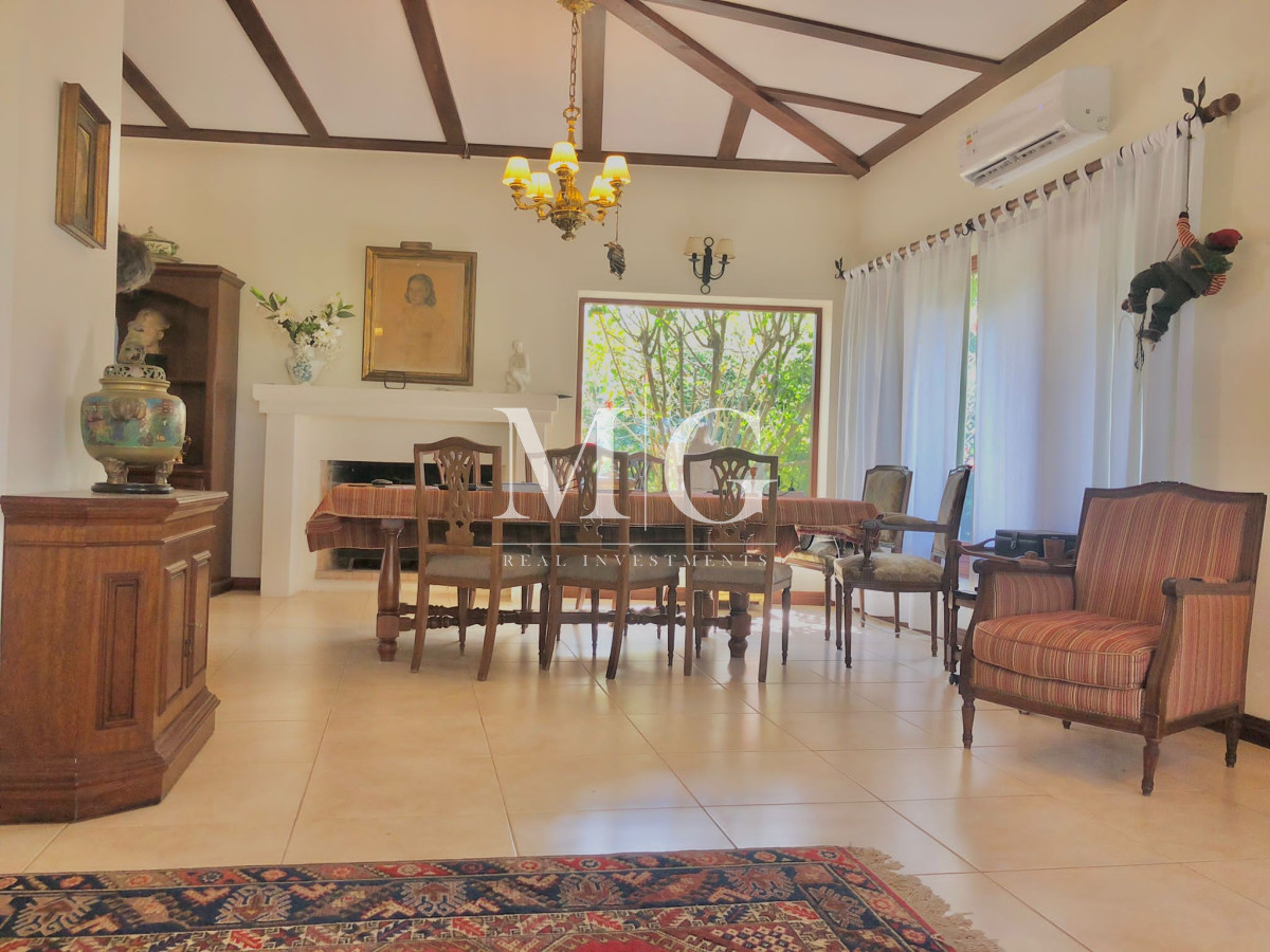 Casa ID.166 - Venta Casa con vista directa al Mar Playa Brava 