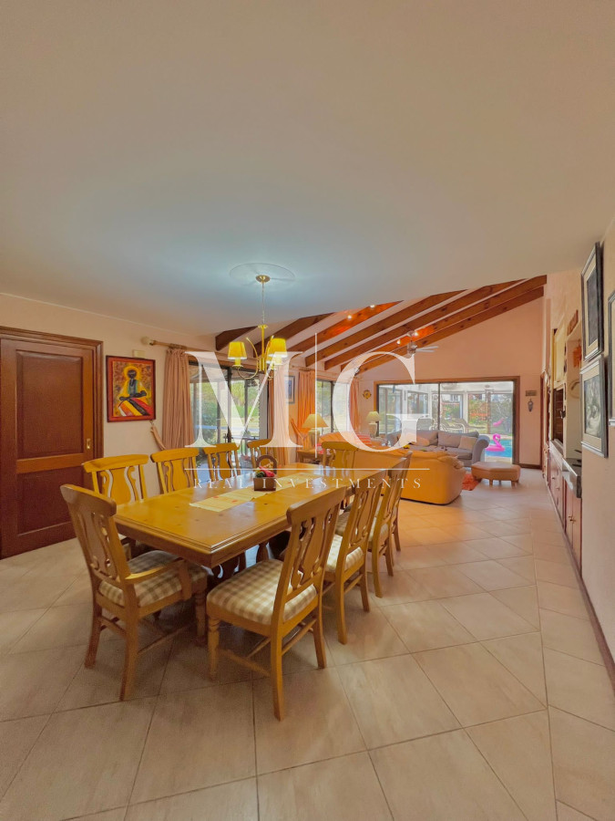 Casa ID.116 - Mansa, paradas, 7 dormitorios, piscina, barbacoa