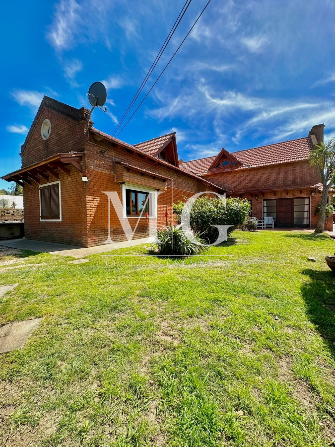 Casa ID.830 - Casa en Venta Barrio Residencial Monaco, 4 dormitorios