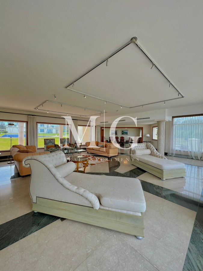 Casa ID.451 - Venta Casa Mansion primera linea frente al mar