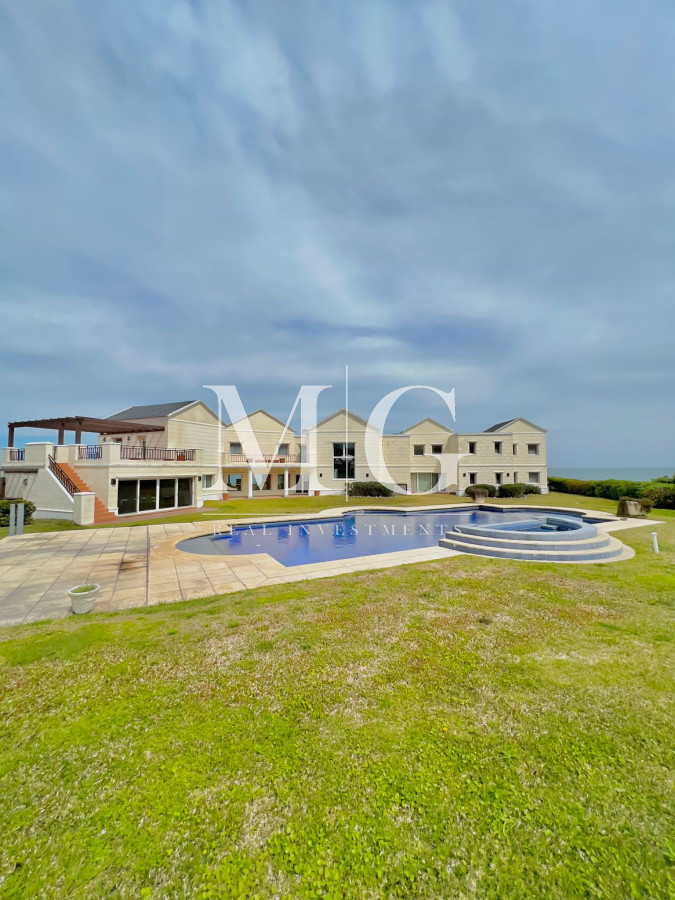 Casa ID.451 - Venta Casa Mansion primera linea frente al mar