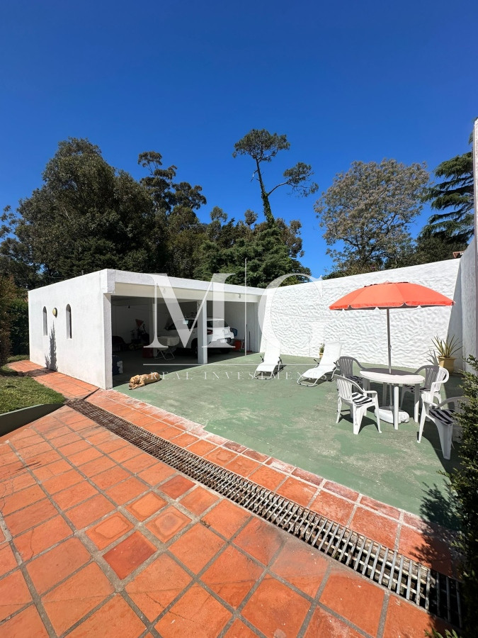 Casa ID.851 - Muy linda Casa Barrio Jaurena, 3 dormitorios, piscina y parrillero