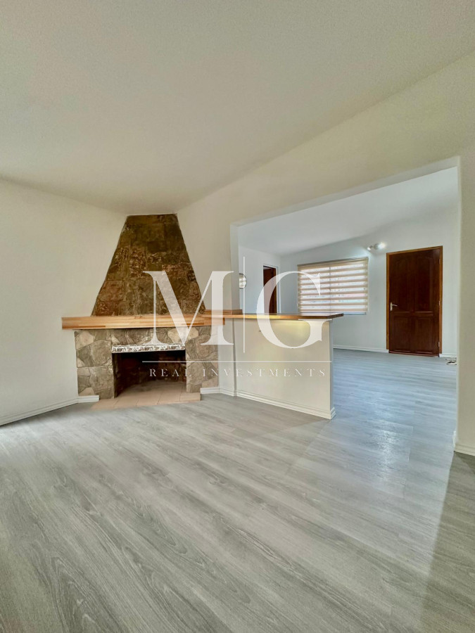 Casa ID.1242 - Barrio Artigas, 4 dormitorios, parrillero y patio cerrado