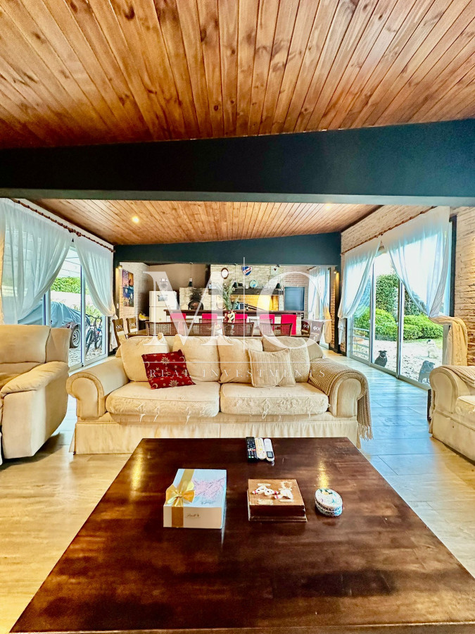 Casa ID.1453 - Barrio Privado La Arbolada Venta Casa 5 dormitorios