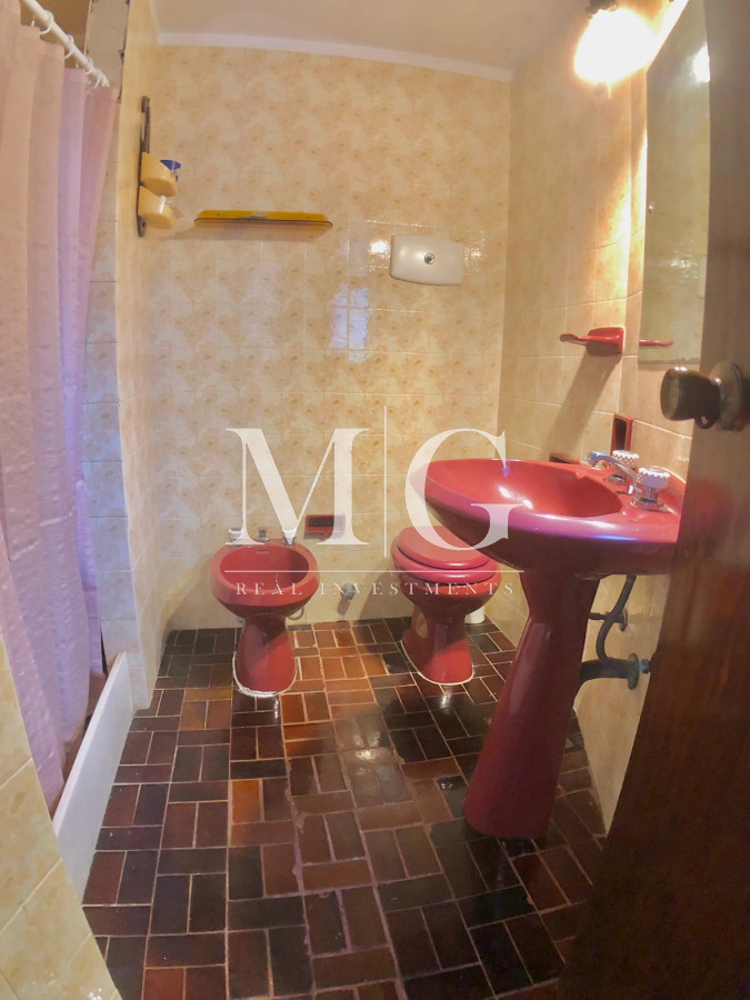 Casa ID.16 - Venta Casa 5 dormitorios, dep. servicio + piscina zona Mansa 