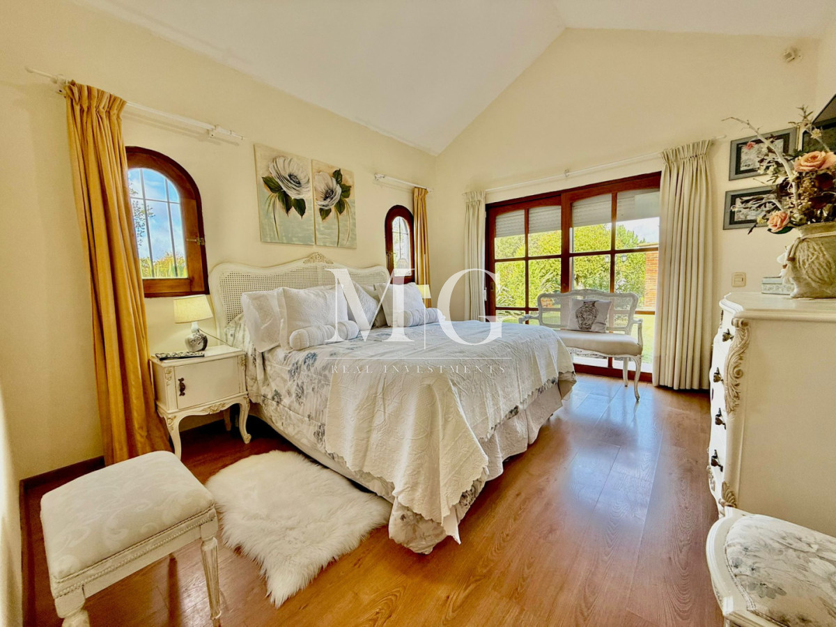 Casa ID.1564 - Hermosa casa en terreno de 450 m² con excelente distribución y potencial de ampliación; Zona Jardines de Cordoba