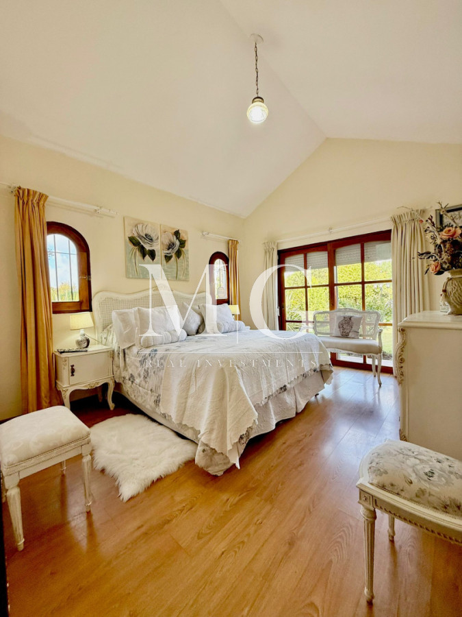 Casa ID.1564 - Hermosa casa en terreno de 450 m² con excelente distribución y potencial de ampliación; Zona Jardines de Cordoba