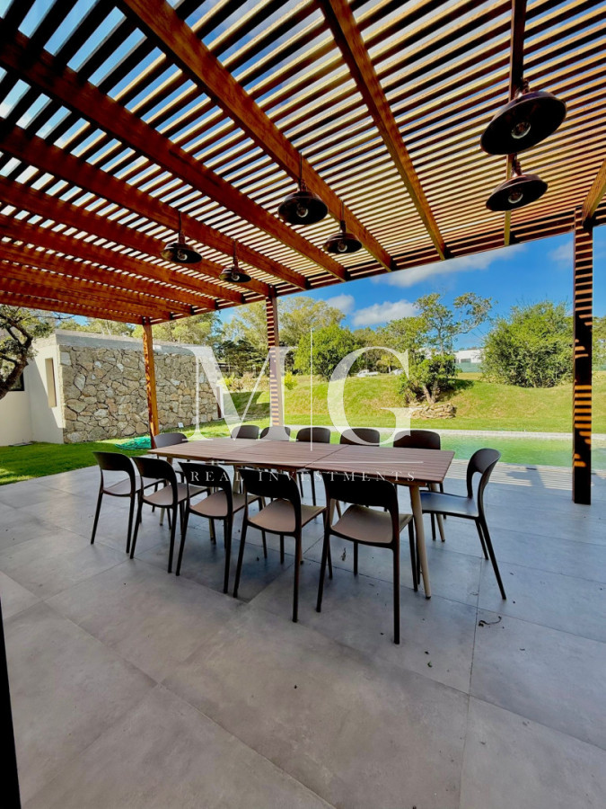 Casa ID.1548 - Residencia de Diseño a Estrenar en Punta Ballena - Barrio Privado La Jacinta