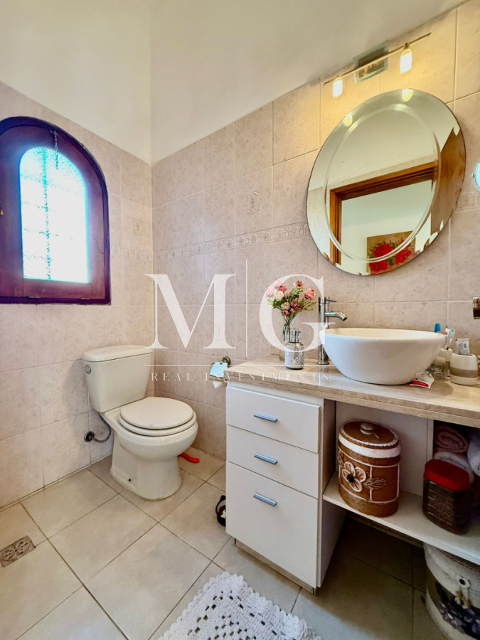 Casa ID.1564 - Hermosa casa en terreno de 450 m² con excelente distribución y potencial de ampliación; Zona Jardines de Cordoba