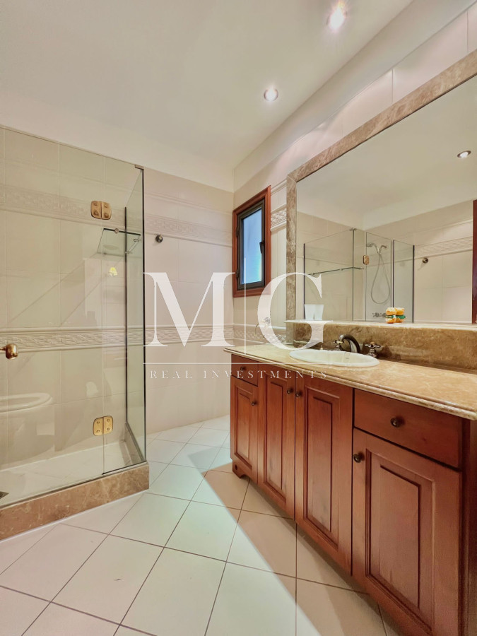 Casa ID.116 - Mansa, paradas, 7 dormitorios, piscina, barbacoa