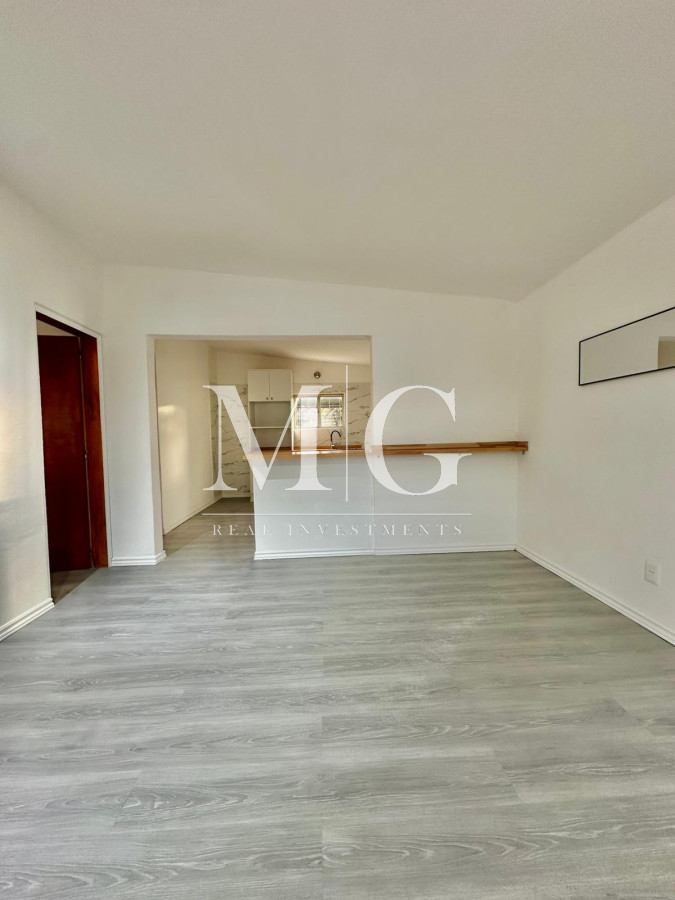 Casa ID.1242 - Barrio Artigas, 4 dormitorios, parrillero y patio cerrado