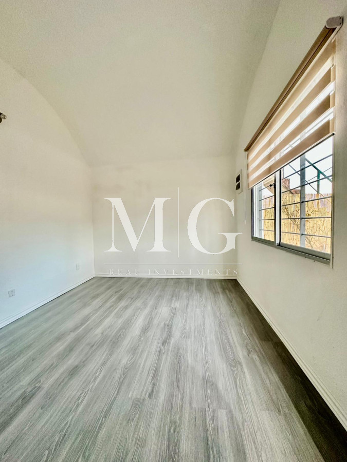 Casa ID.1242 - Barrio Artigas, 4 dormitorios, parrillero y patio cerrado