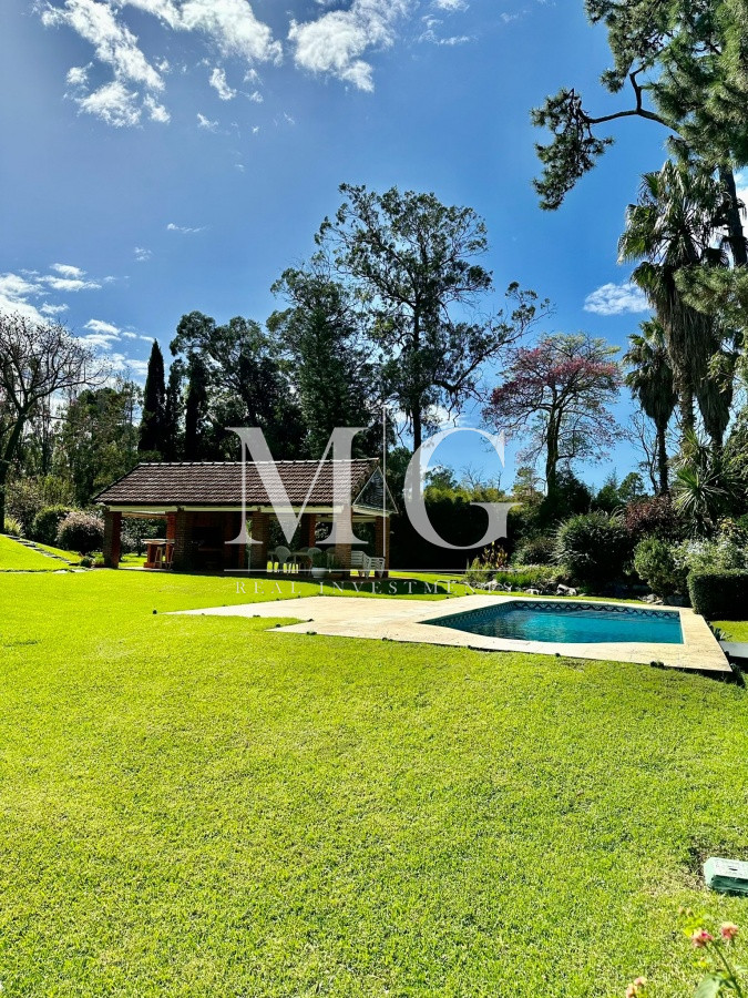 Casa ID.621 - Venta Casa 4 dormitorios + dep.servicio, barbacoa, piscina zona Golf
