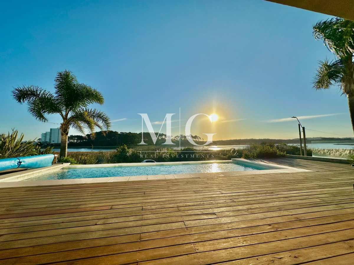 Casa ID.1247 - Casa única en Parada 41, Playa Mansa, Punta del Este