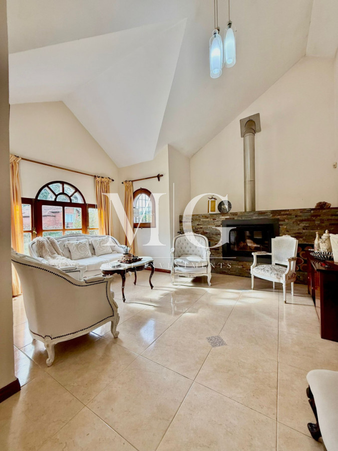 Casa ID.1564 - Hermosa casa en terreno de 450 m² con excelente distribución y potencial de ampliación; Zona Jardines de Cordoba
