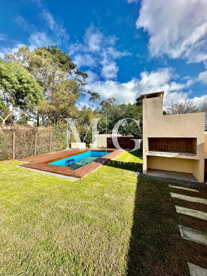 Casa ID.751 - Casa 3 dormitorios a Estrenar Pinares Punta del Este, piscina y parrillero