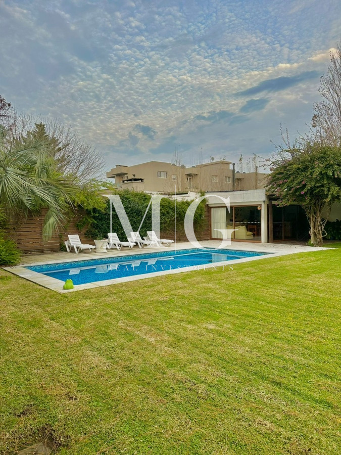 Casa ID.991 - PINARES CASA 3 DORMITORIOS + DEP.SERVICIO, BARBACOA, PISCINA